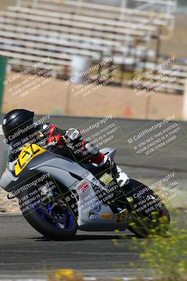 media/Jun-04-2022-WERA (Sat) [[b852bbbd55]]/Practice Races/7- WERA riders school/